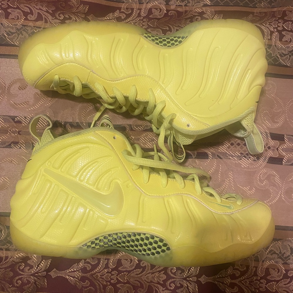 Air Foamposite Pro “Volt” (2014)